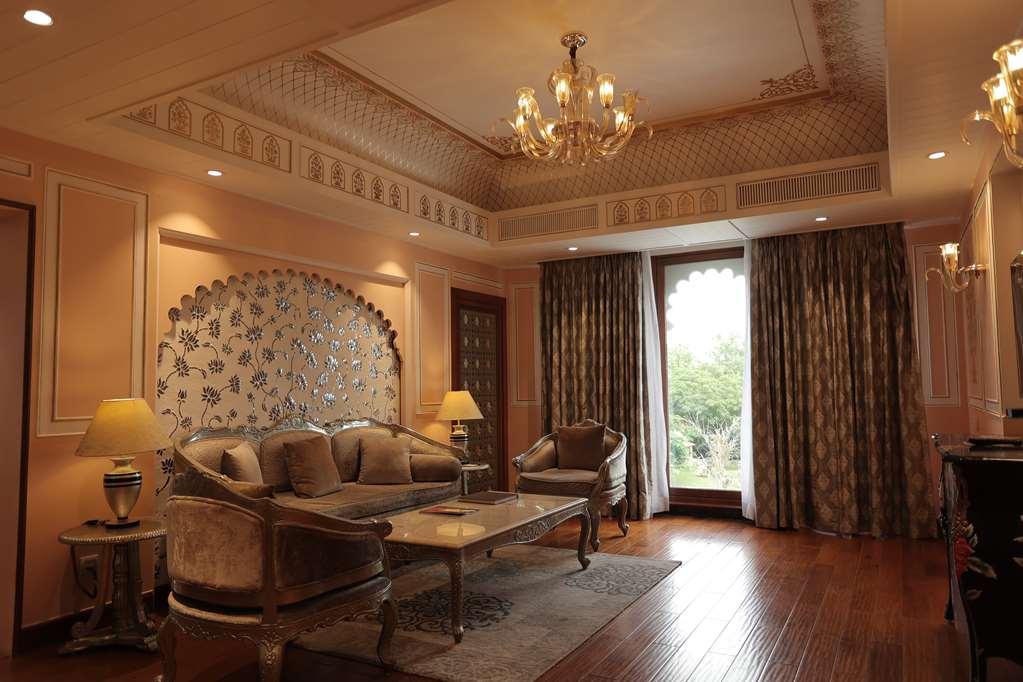 Radisson Blu Udaipur Palace Resort & Spa ห้อง รูปภาพ